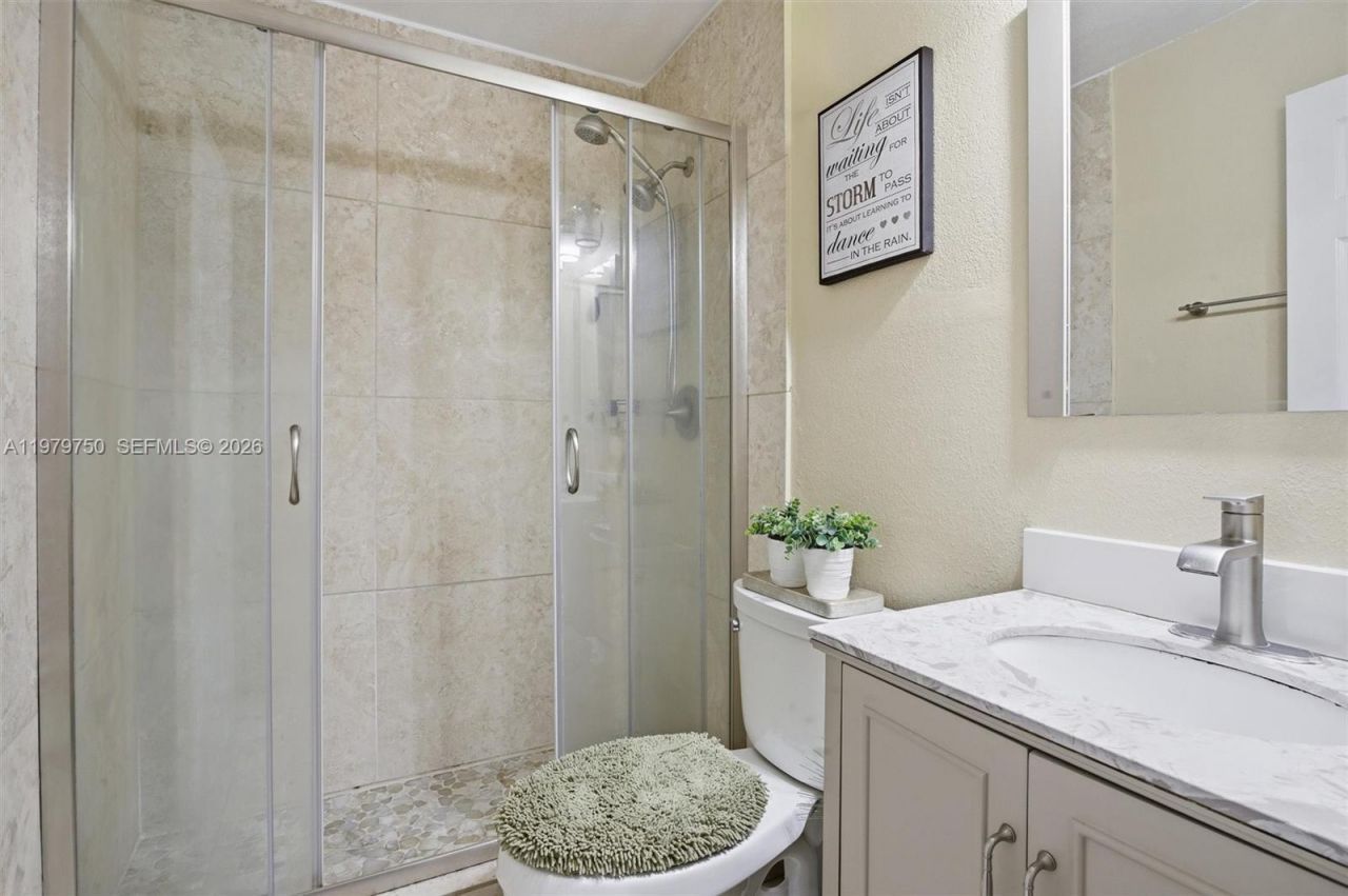 720 SW 81 Ter, North Lauderdale, FL 33068 Photo
