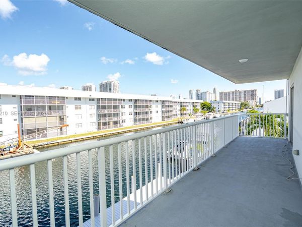 3527 NE 168th St , Unit 301, North Miami Beach, FL 33160