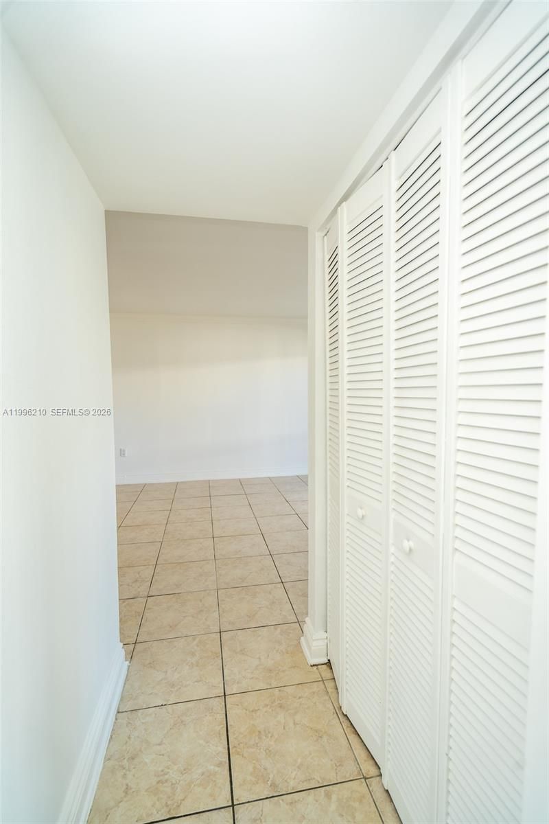 3527 NE 168th St , Unit 301, North Miami Beach, FL 33160 Photo