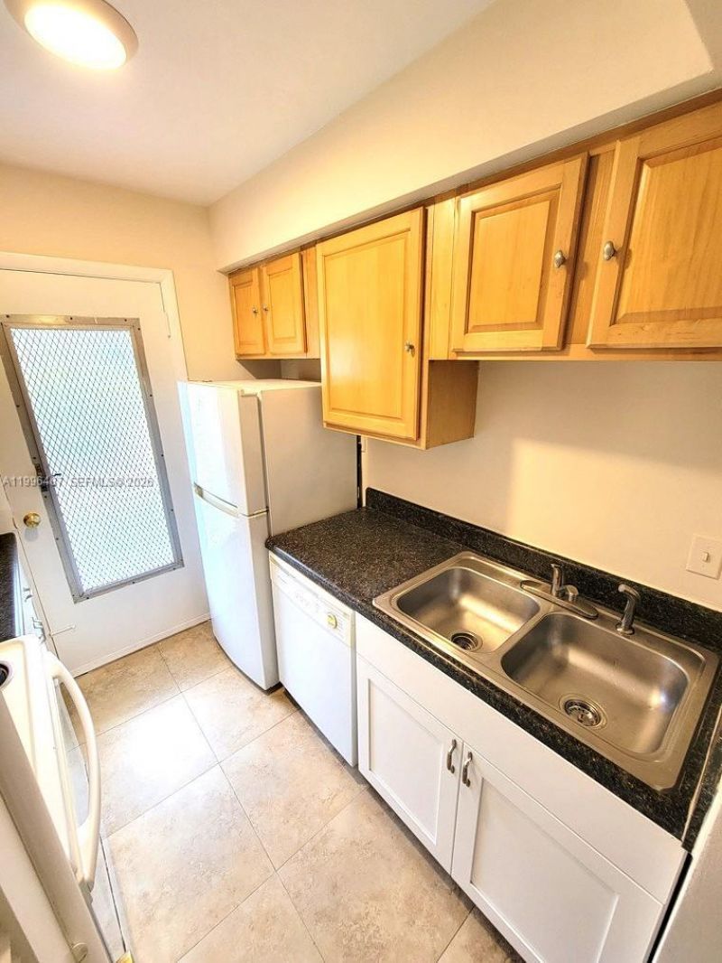 1431 S 14th Ave, Unit 114, Hollywood, FL 33020 Photo