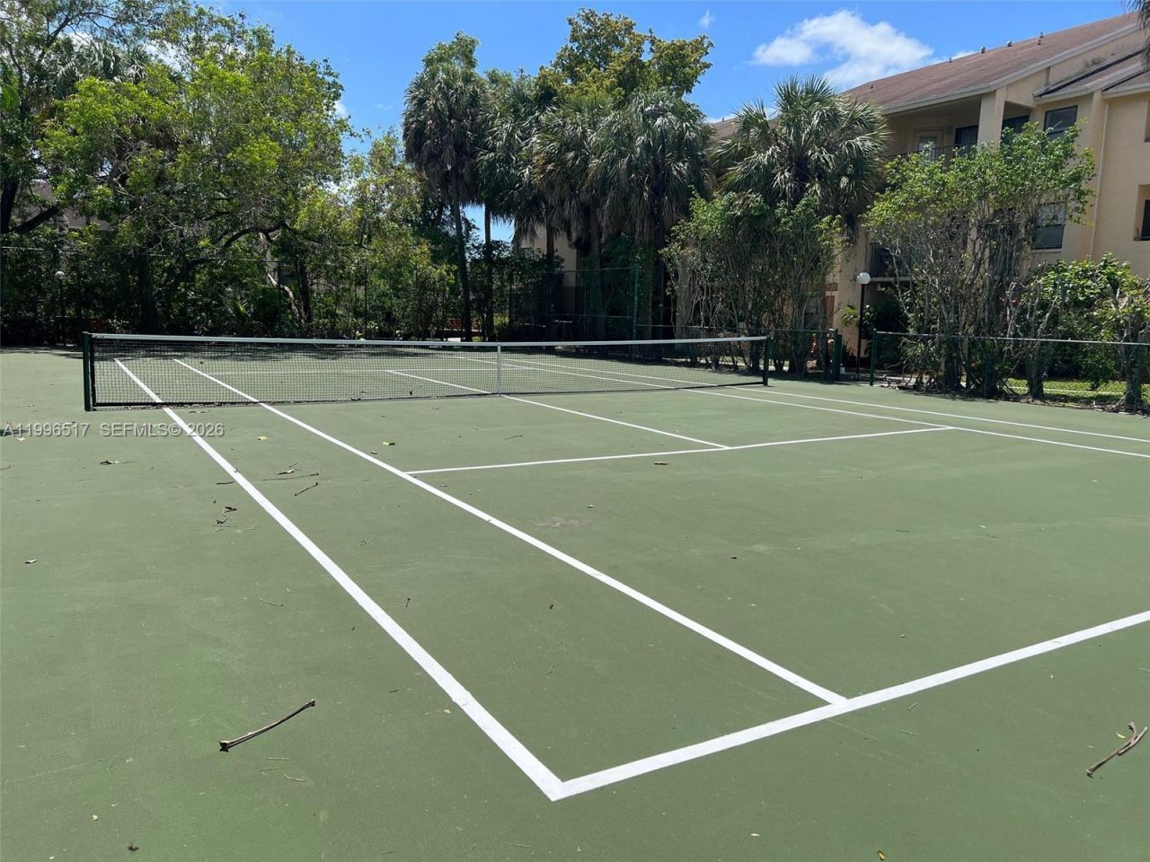 9999 Summerbreeze Dr, Unit 214, Sunrise, FL 33322 Photo