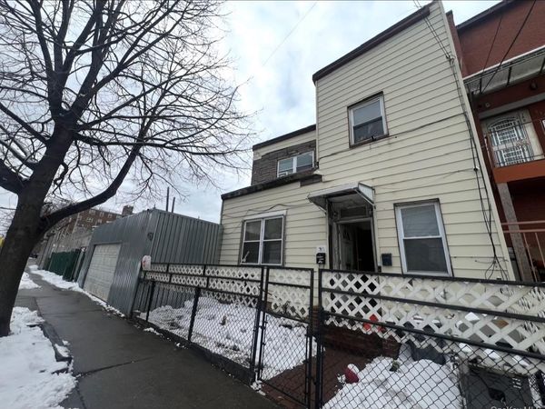 11-06 34th Avenue , Long Island City, NY 11106