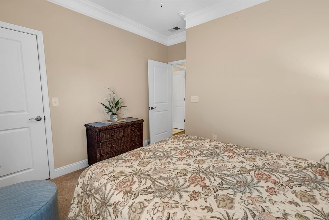 6089 Trieste St. Photo 22