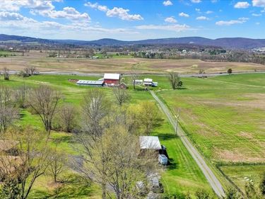 612 CAPITOL HILL ROAD, DILLSBURG, PA 17019