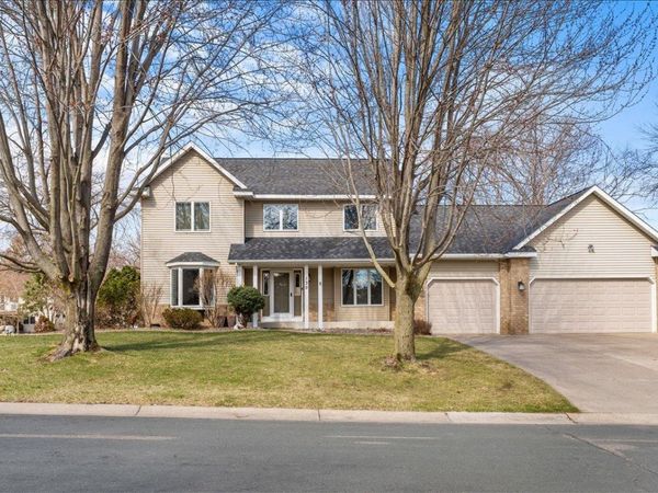 139 Ridge Way, Mahtomedi, MN 55115