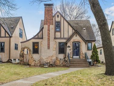 5036 11th Avenue S, Minneapolis, MN 55417