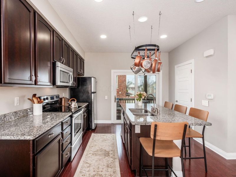 141 N 21st Street, Columbus, OH 43203 Photo 9