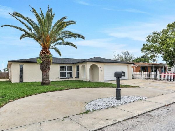 7410 MAYFIELD DRIVE , PORT RICHEY, FL 34668