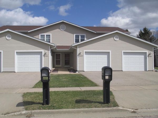 1344 Silver Drive, Unit 19, Baraboo, WI 53913