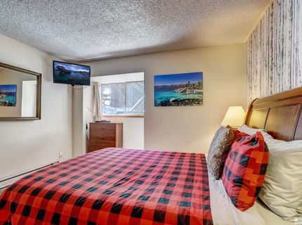 758 Milky Way Court, Unit B, Stateline, NV 89449 Photo