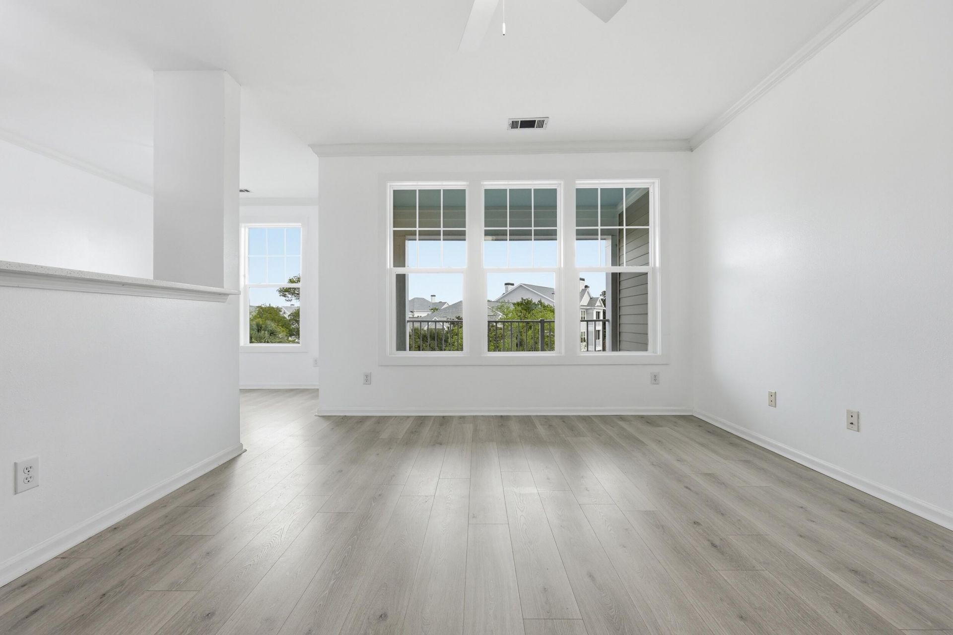 130 River Landing Drive Photo 11