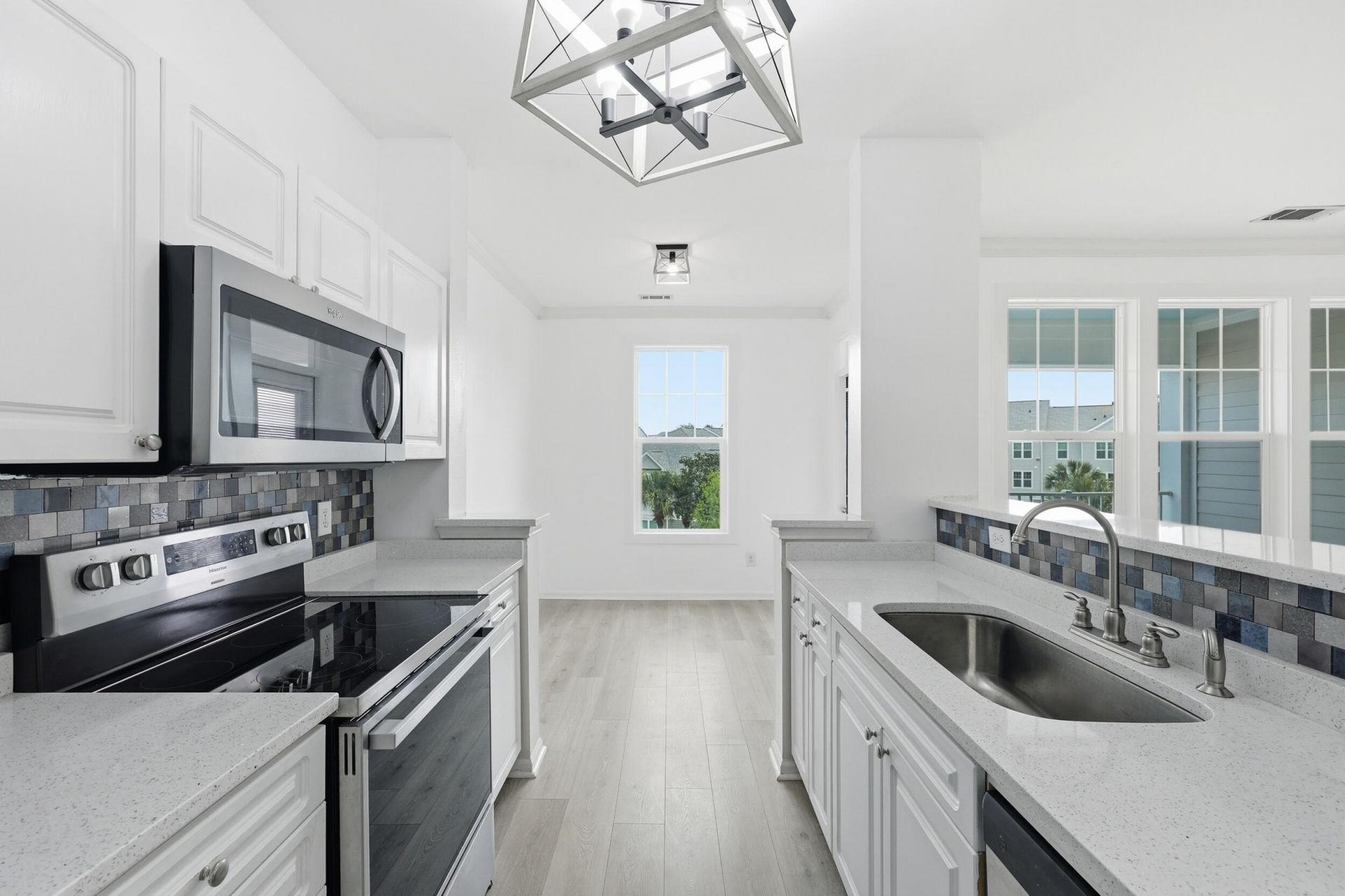 130 River Landing Drive Photo 5