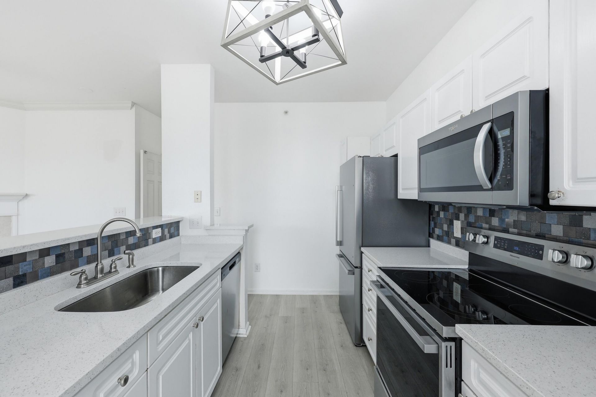 130 River Landing Drive Photo 7