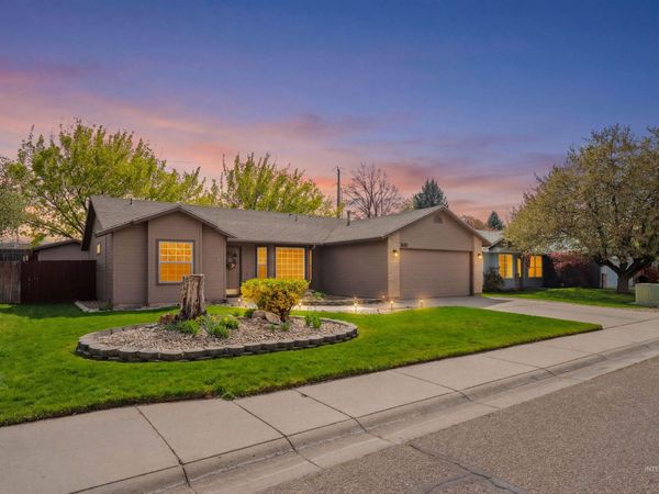 1835 E Pineridge Drive, Boise, ID 83716