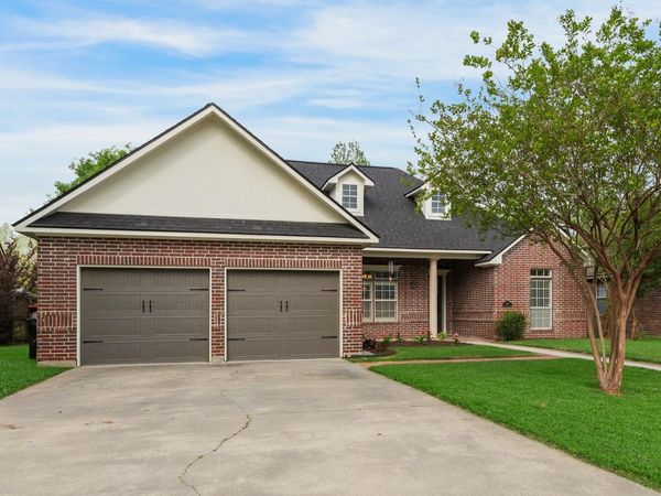 108 Tapestry Circle, Lafayette, LA 70508