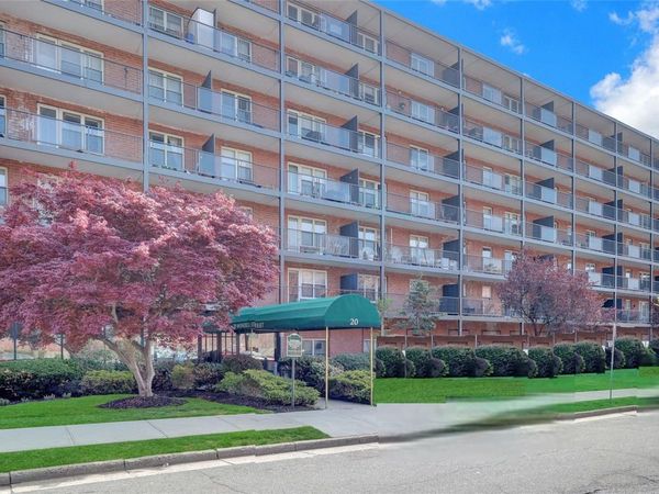 20 Wendell Street, Unit 26E, Hempstead, NY 11550