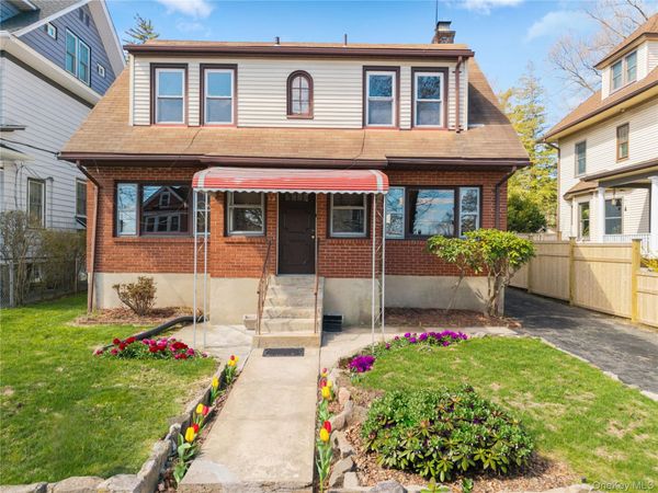 18 Faneuil Place , New Rochelle, NY 10801