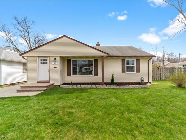 7377 Greenleaf Avenue , Parma, OH 44130