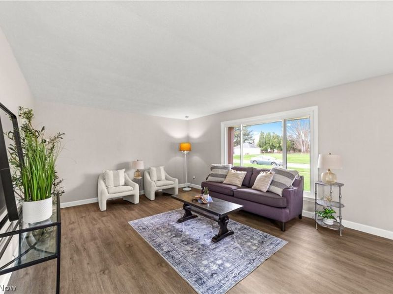 7377 Greenleaf Avenue, Parma, OH 44130 Photo 10