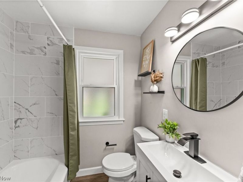 7377 Greenleaf Avenue, Parma, OH 44130 Photo 24