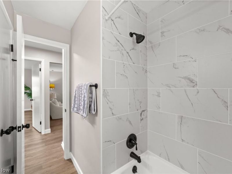 7377 Greenleaf Avenue, Parma, OH 44130 Photo 25