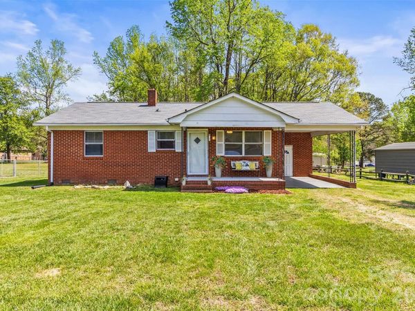 507 JC Dellinger Road, Cherryville, NC 28021