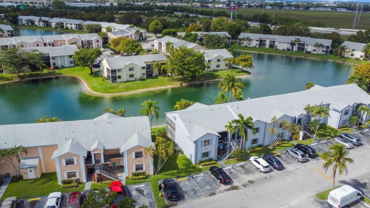 960 N Franklin Avenue, Unit 960d, Homestead, FL 33034 Photo