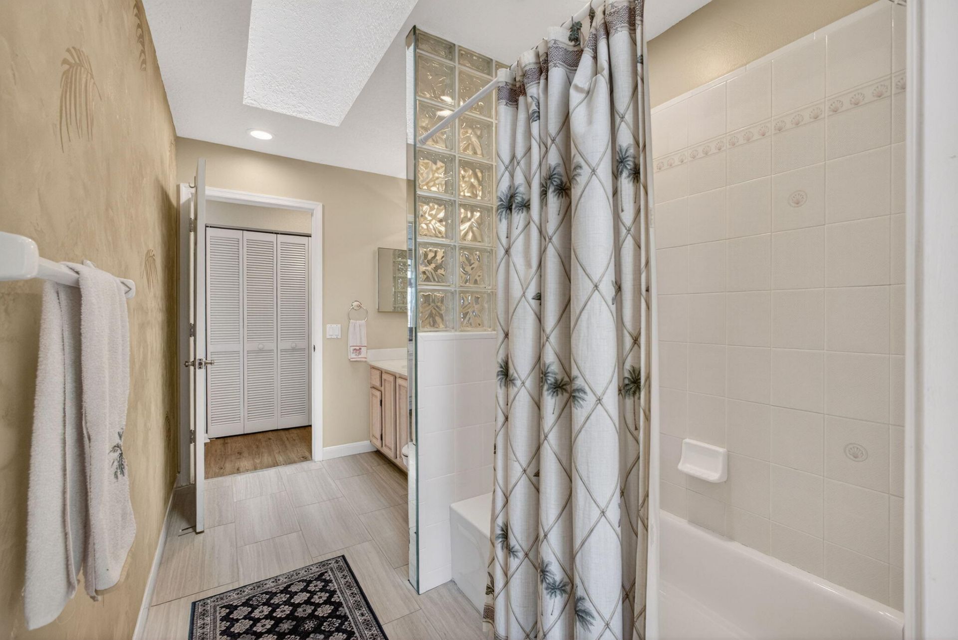 115 Waterway Road, Royal Palm Beach, FL 33411 Photo