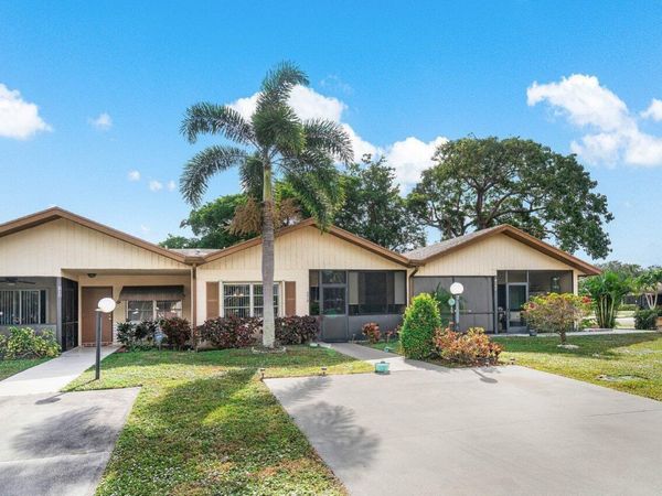 5814 Doris Court, Delray Beach, FL 33484