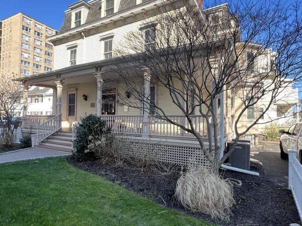 49 Glenbrook, Unit 103, Stamford, CT 06902