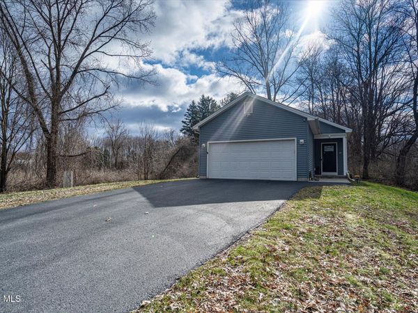 56 Meadowbrook Road, Queensbury, NY 12804