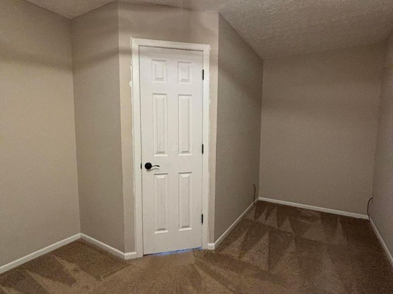 3176 Westmills Drive, Columbus, OH 43204 Photo 10