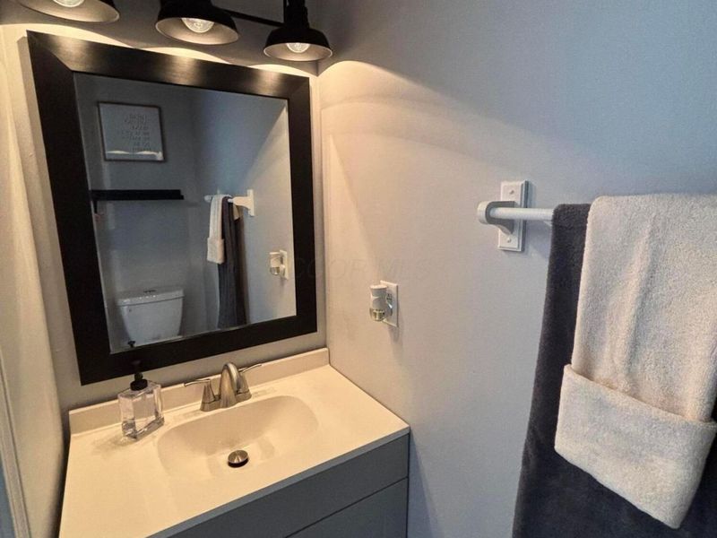 3176 Westmills Drive, Columbus, OH 43204 Photo 18