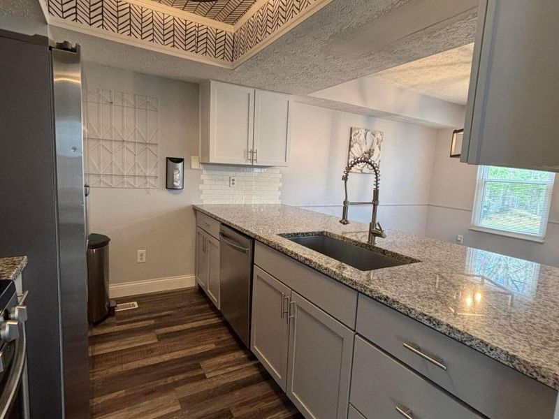 3176 Westmills Drive, Columbus, OH 43204 Photo 19