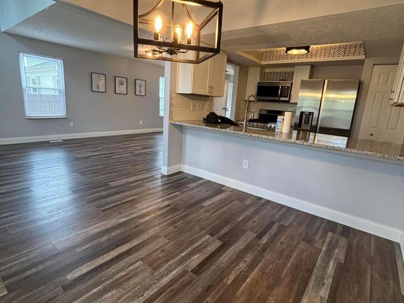 3176 Westmills Drive, Columbus, OH 43204 Photo 4