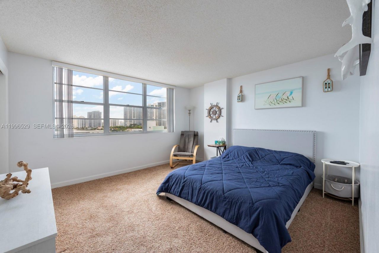 3161 S Ocean Dr , Unit 809, Hallandale Beach, FL 33009 Photo