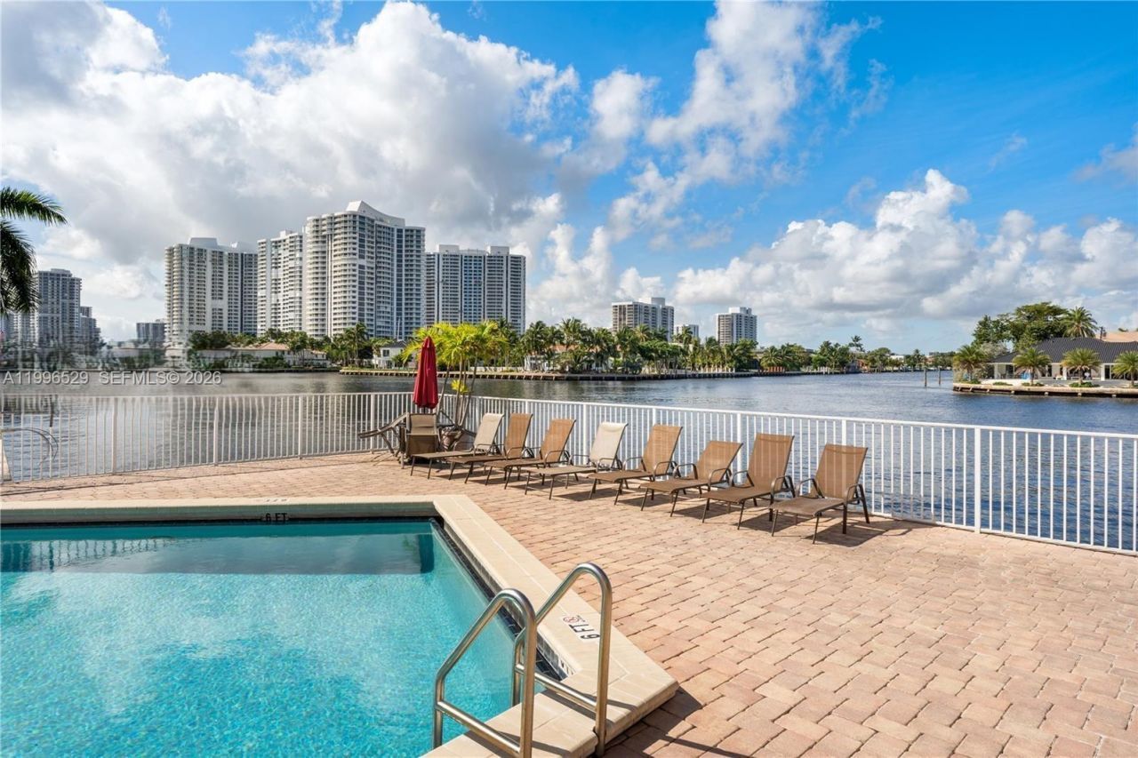 3161 S Ocean Dr , Unit 809, Hallandale Beach, FL 33009 Photo