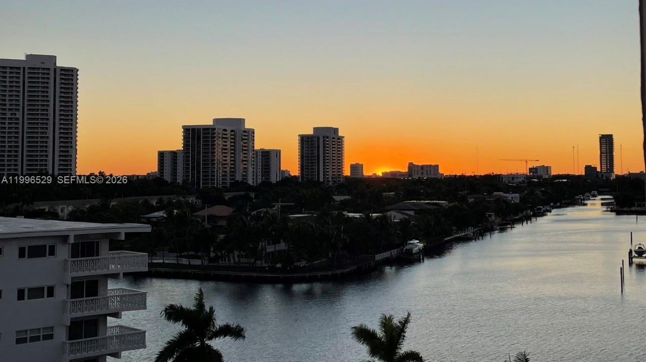 3161 S Ocean Dr , Unit 809, Hallandale Beach, FL 33009 Photo