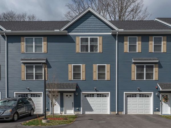 13 Sapphire Lane, Nashua, NH 03064