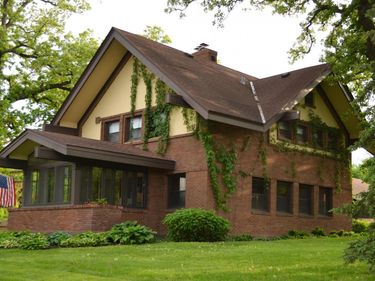 446 Main Street S, Hutchinson, MN 55350