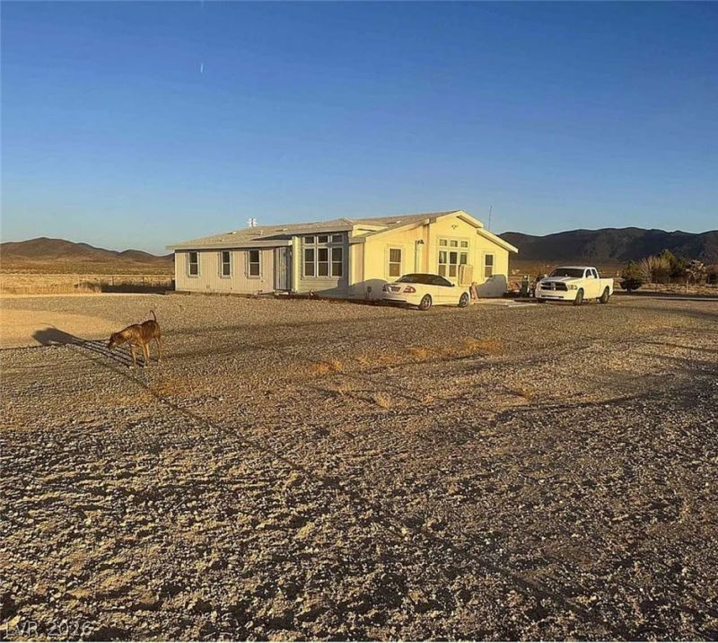 4980 W Retread Road, Pahrump, NV 89048 Main Photo
