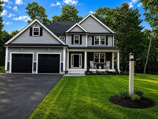 17 Longhill Road, Franklin, MA 02038