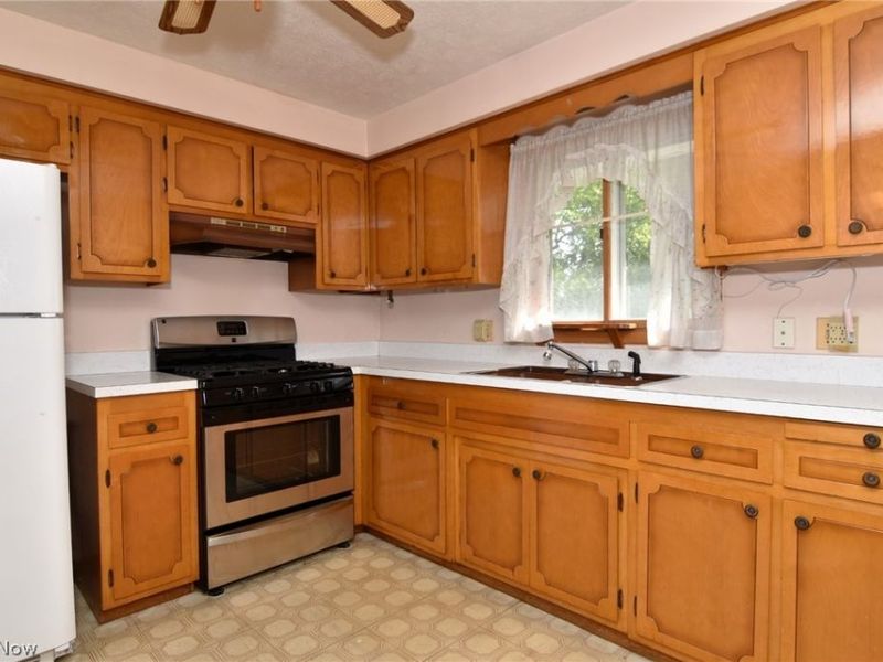 6531 Arbordale Avenue, Solon, OH 44139 Photo 3