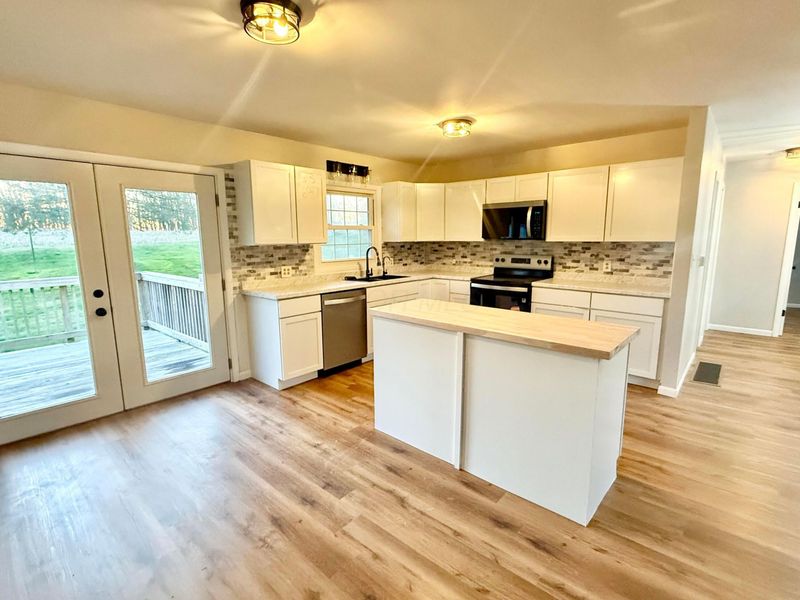 17597 Spillway Road , Fredericktown, OH 43019 Photo 5