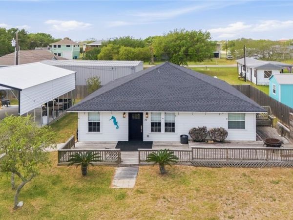 77 Carrie Street, Port O'Connor, TX 77982