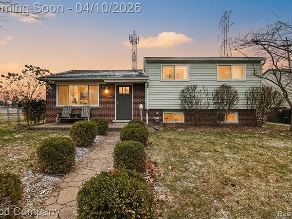 41036 Paign Drive, Sterling Heights, MI 48313