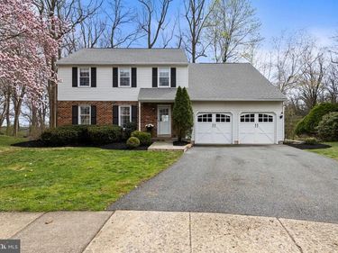 8 HARROW CIRCLE, WAYNE, PA 19087