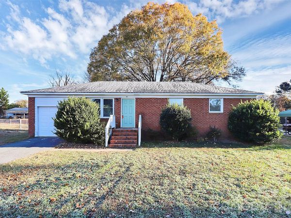 3201 Smith Farm Road , Matthews, NC 28104