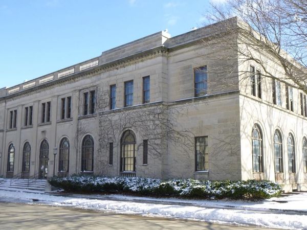 219 WASHINGTON AVENUE, Oshkosh, WI 54901