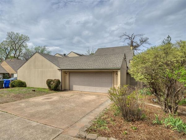3719 River Oaks Drive, Norman, OK 73072